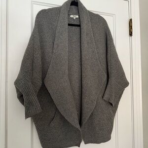 EUC - Madewell ribbed merino vest - size M